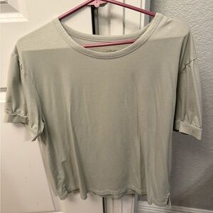Universal Thread Light Olive Short Sleeve Tee